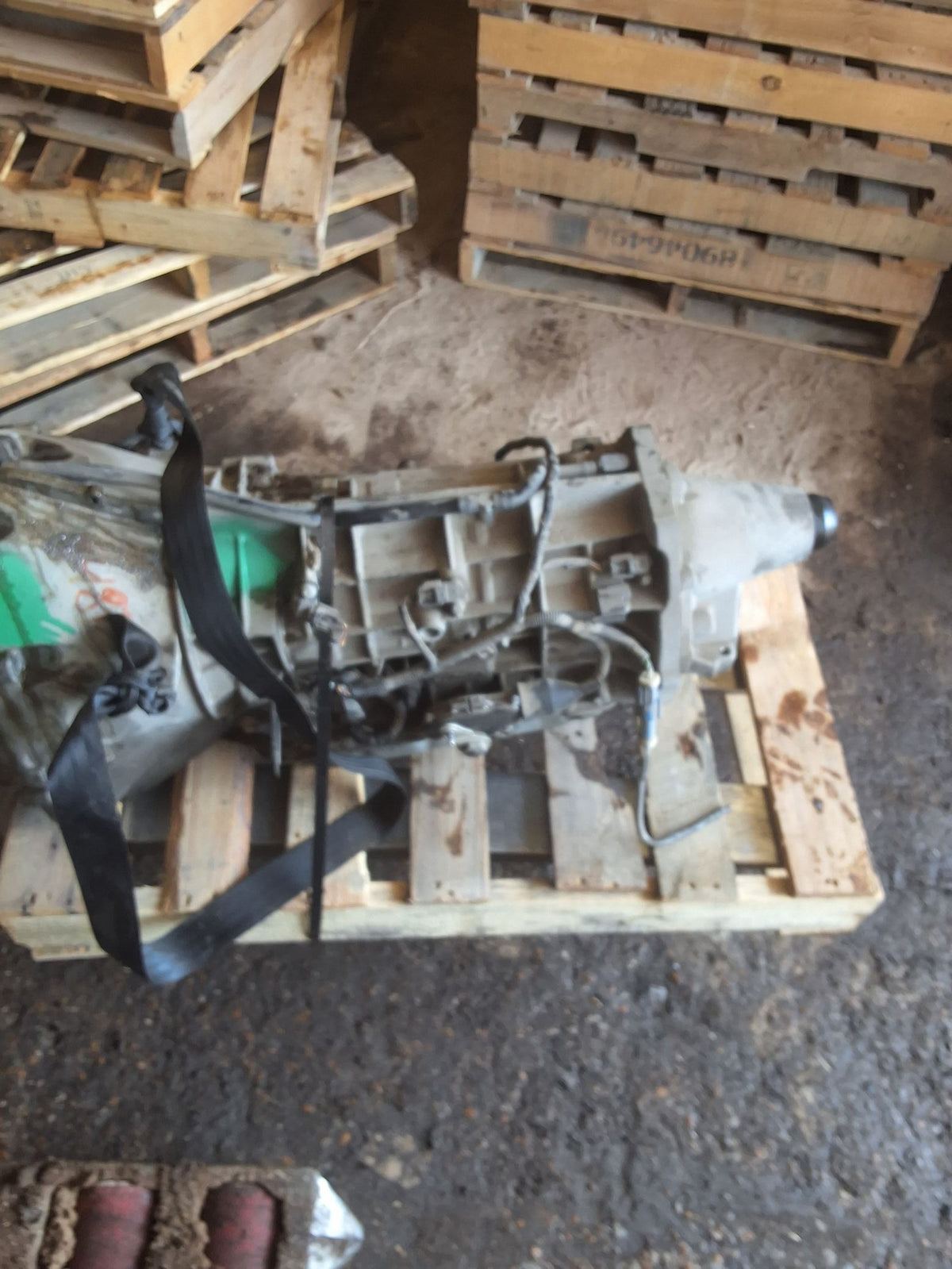2009-2010 Ford Explorer AT, 6 cylinder (4.0L), (5R55S), 4x2 SOHC) Transmission main image