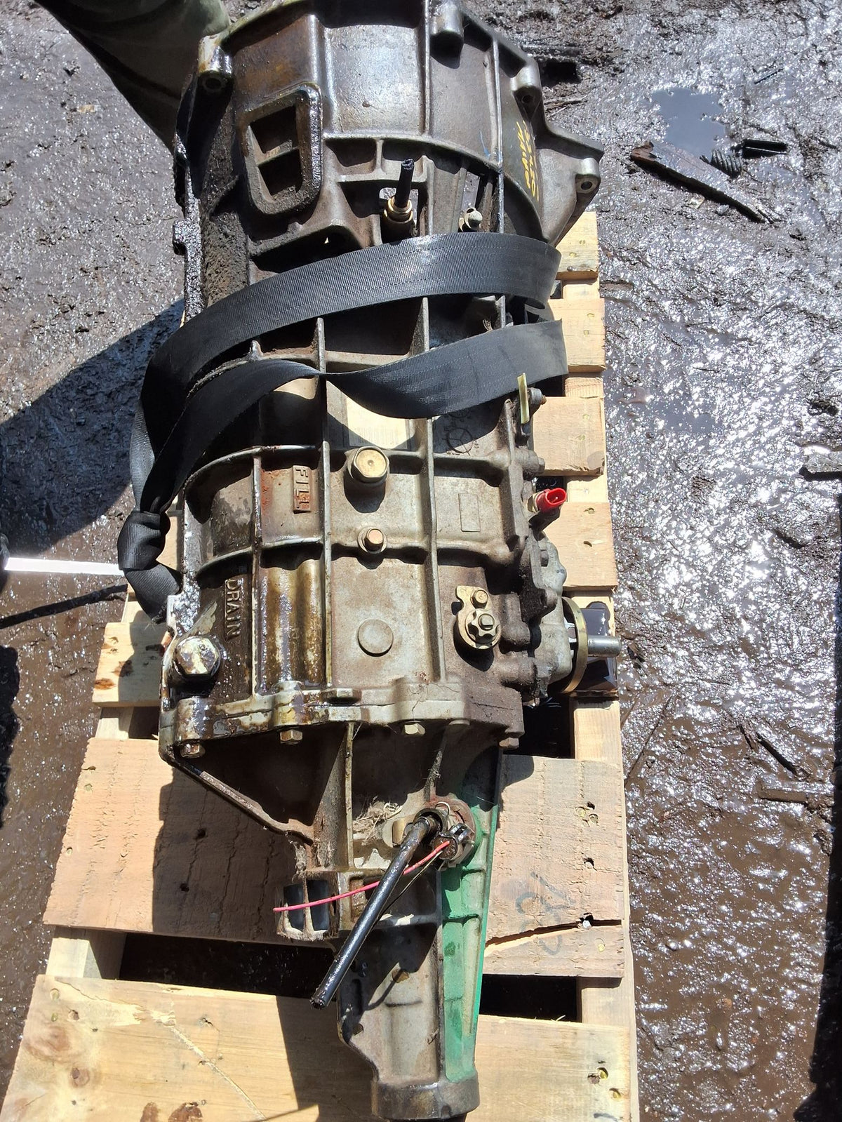 1988-1997 Ford Ranger MT, 4x2, 4-140 (2.3L) AT, 4-140 (2.3L) 4-140) Transmission main image