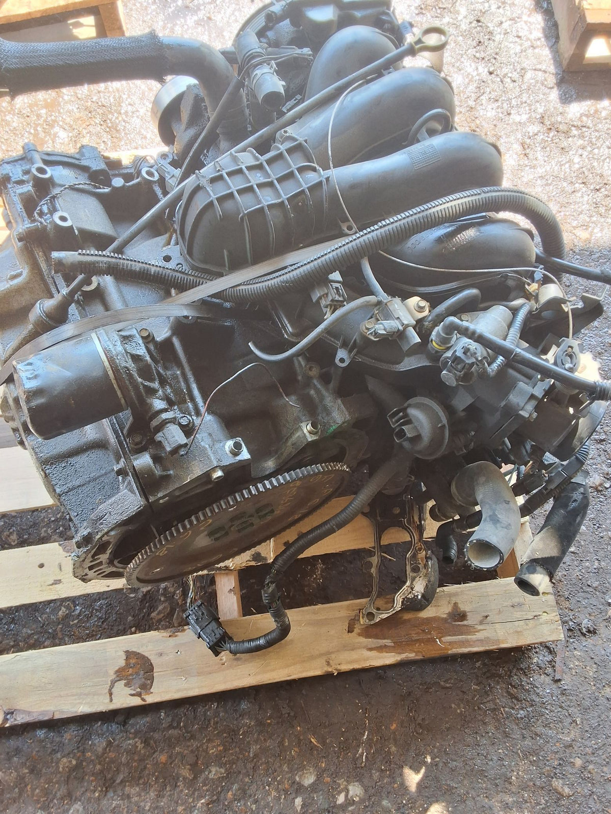 2006-2007 Ford Focus 2.0L Engine main image