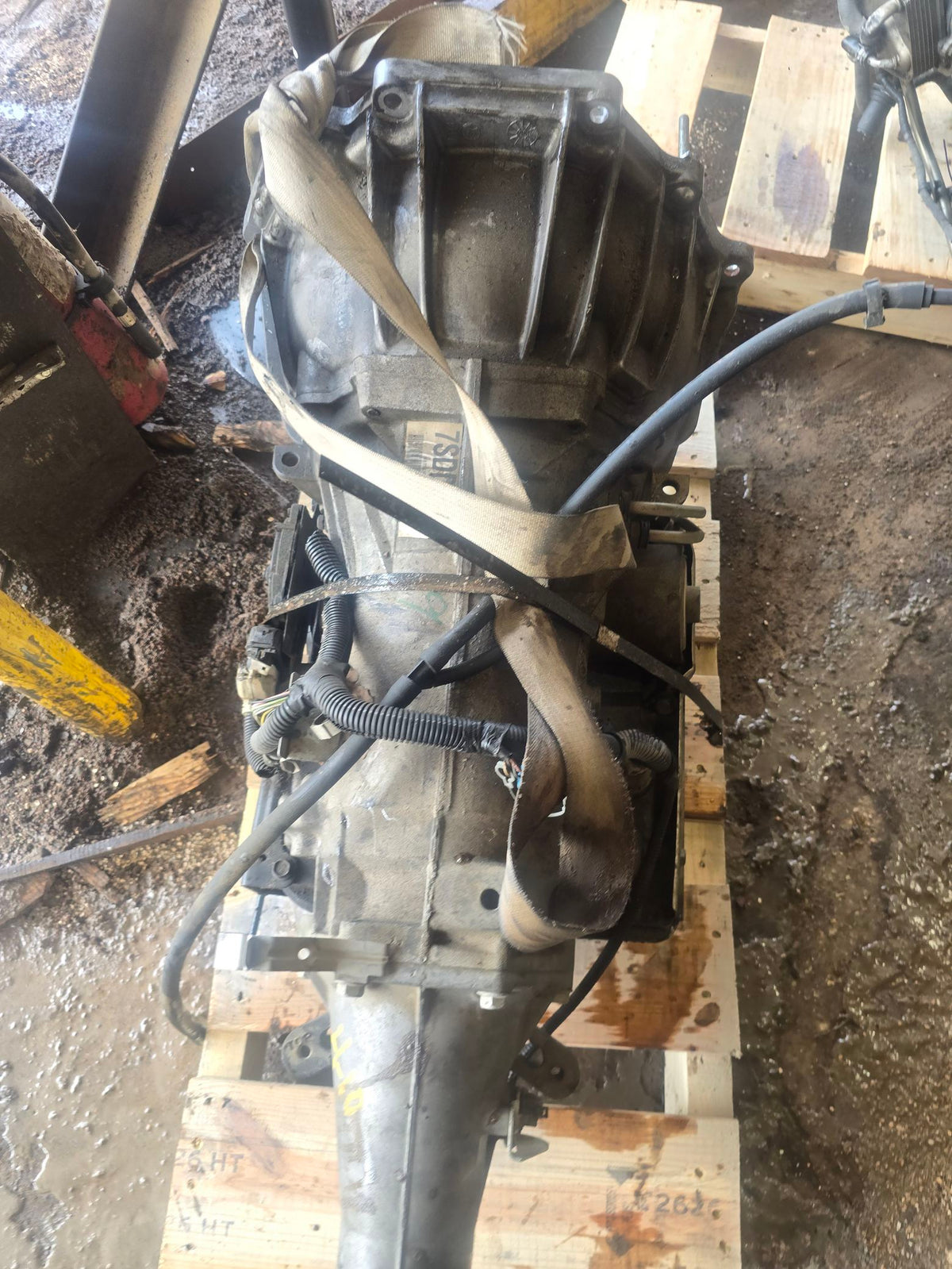 2005-2007 GMC Envoy 4-speed Automatic 2WD Transmission main image