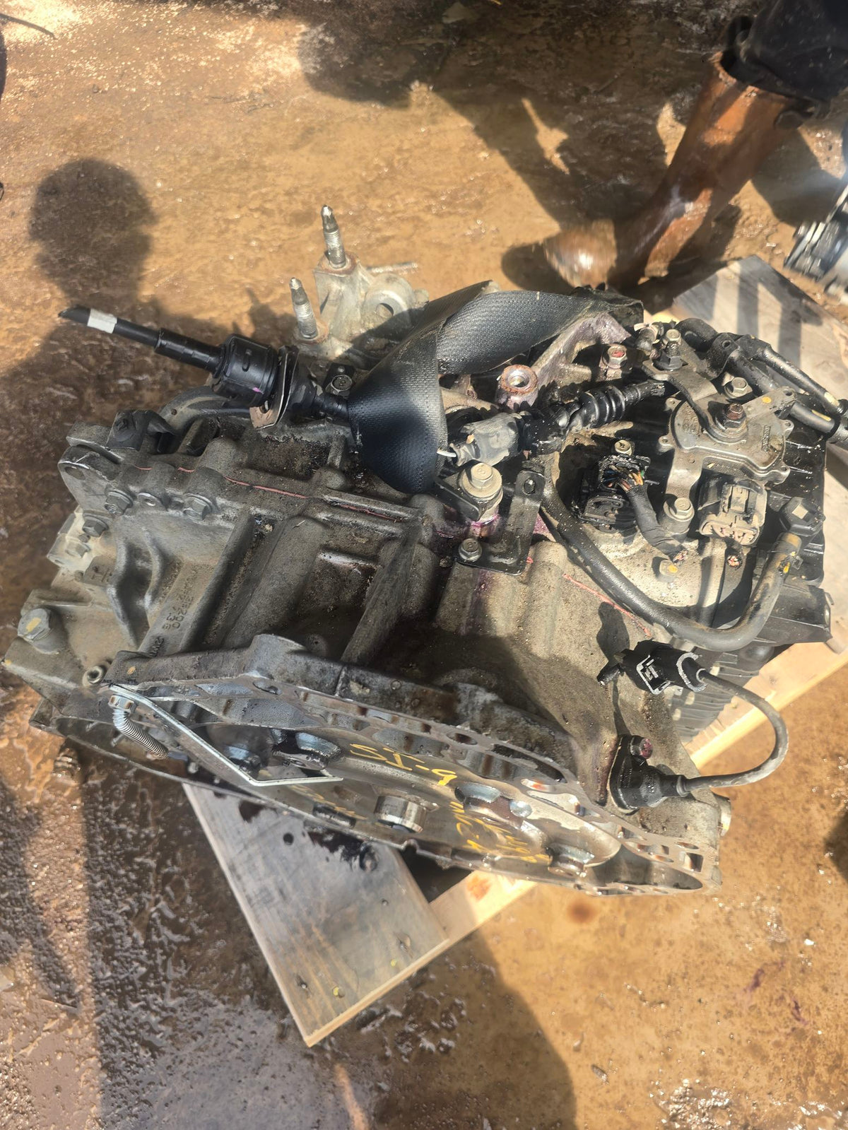 2014 Kia Cadenza 6-speed Automatic FWD Transmission main image