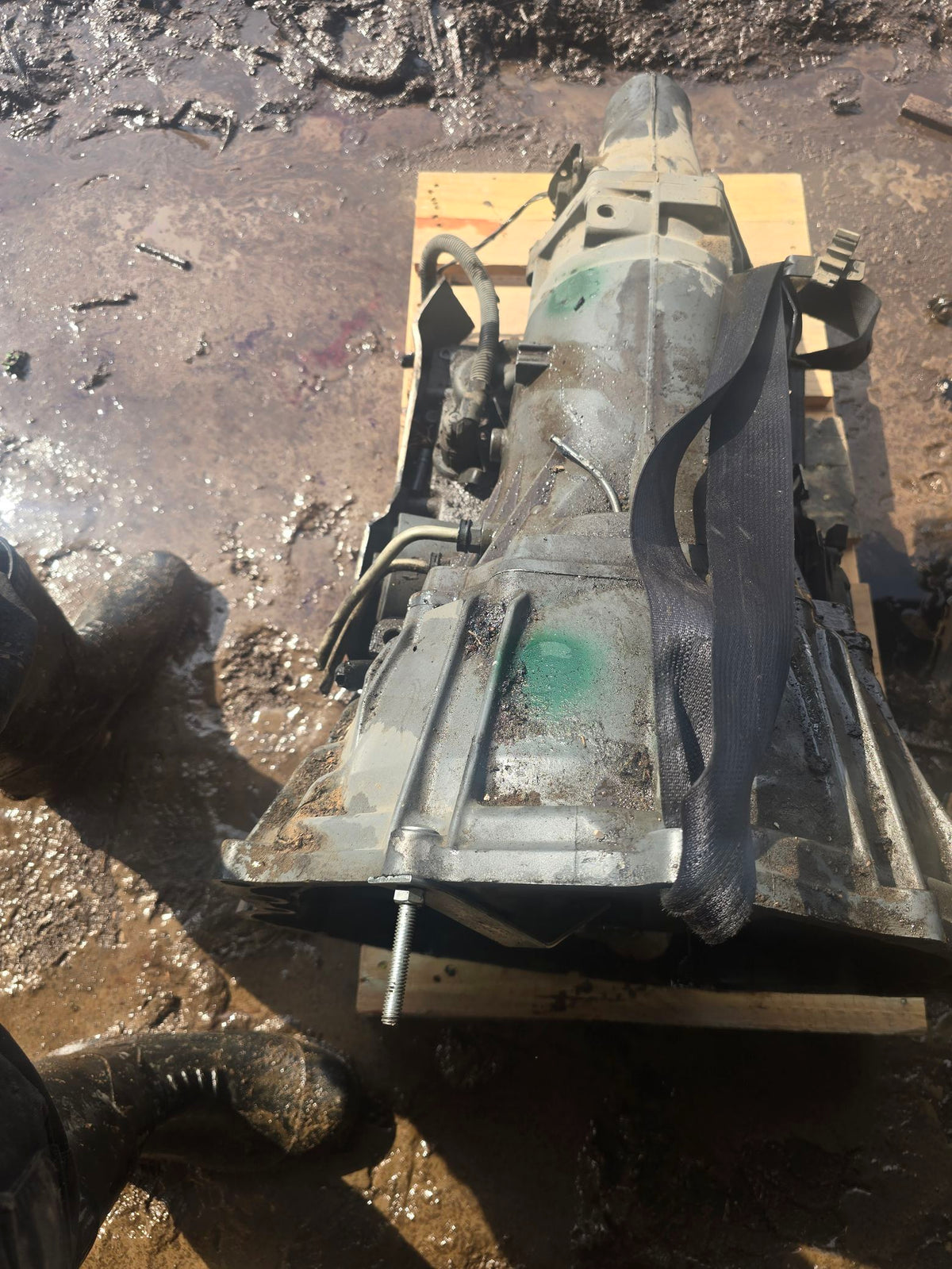 2004-2006 Chevrolet Tahoe AT, 4x2 VIN Z (8th digit) Transmission main image