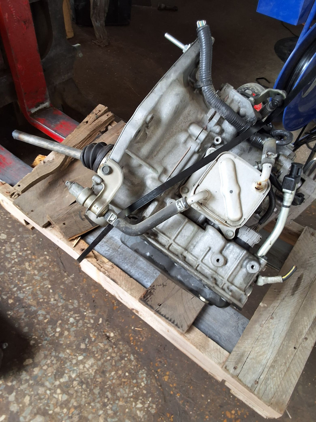 2013-2016 Nissan Sentra Automaitc FWD Transmission main image