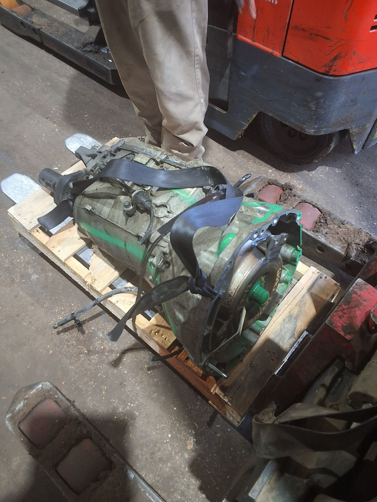2012-2014 Dodge Charger 5-SPEED AUTO W5A580 TRANSMISSION RWD Transmission main image