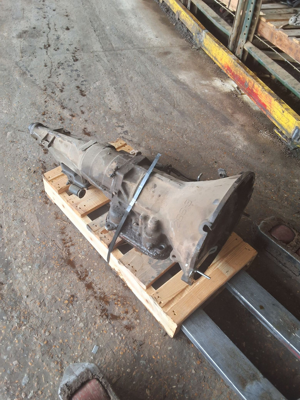 2000-2001 Dodge Ram 1500 4-speed Automatic RWD Transmission main image