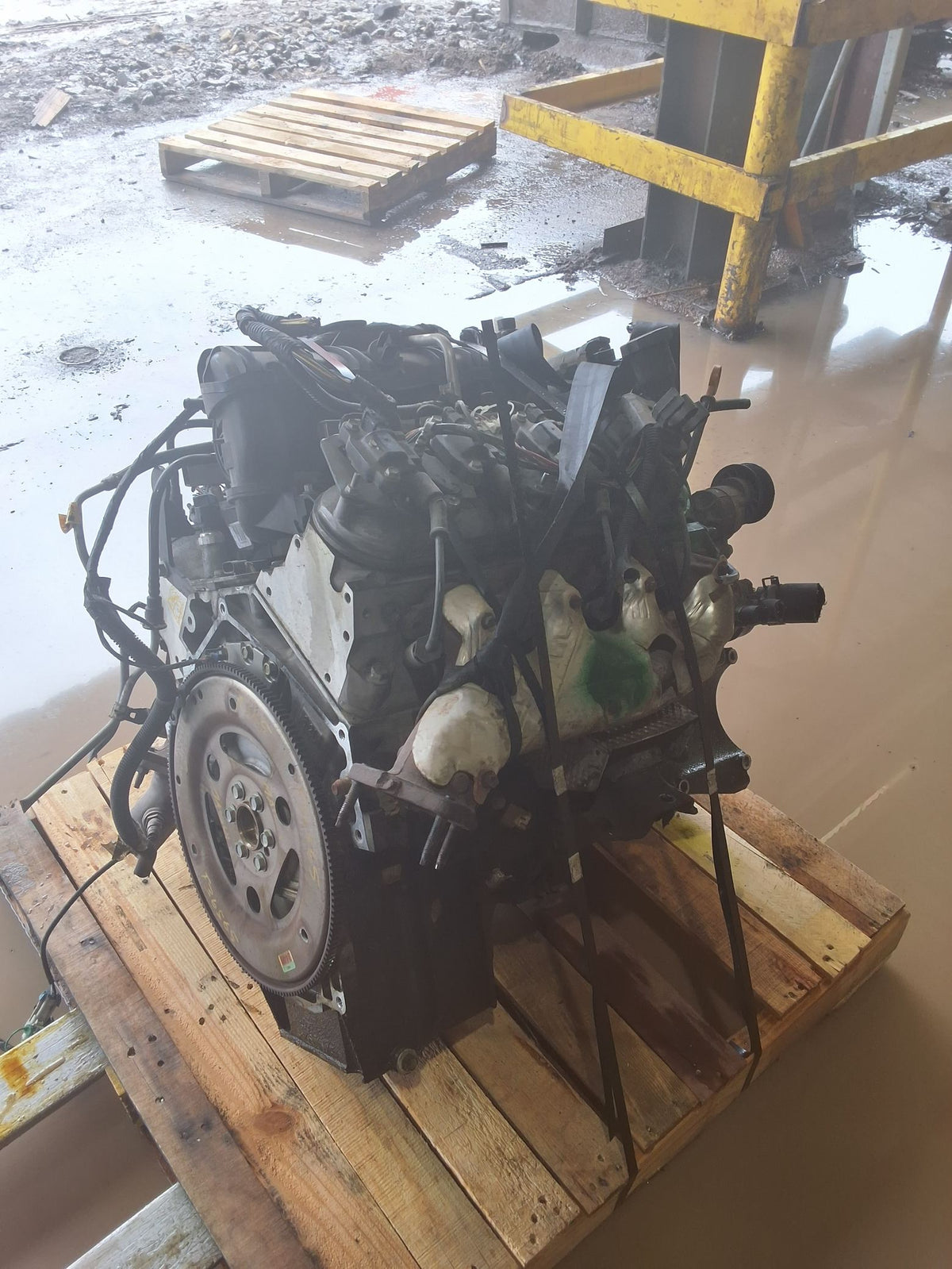 2010-2014 Cadillac Escalade 6.2L Engine main image