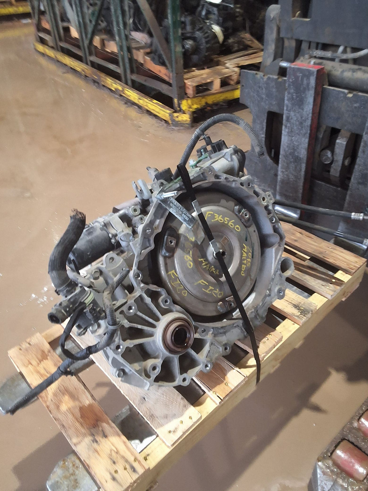 2015 Chevrolet Malibu Automatic FWD Transmission main image