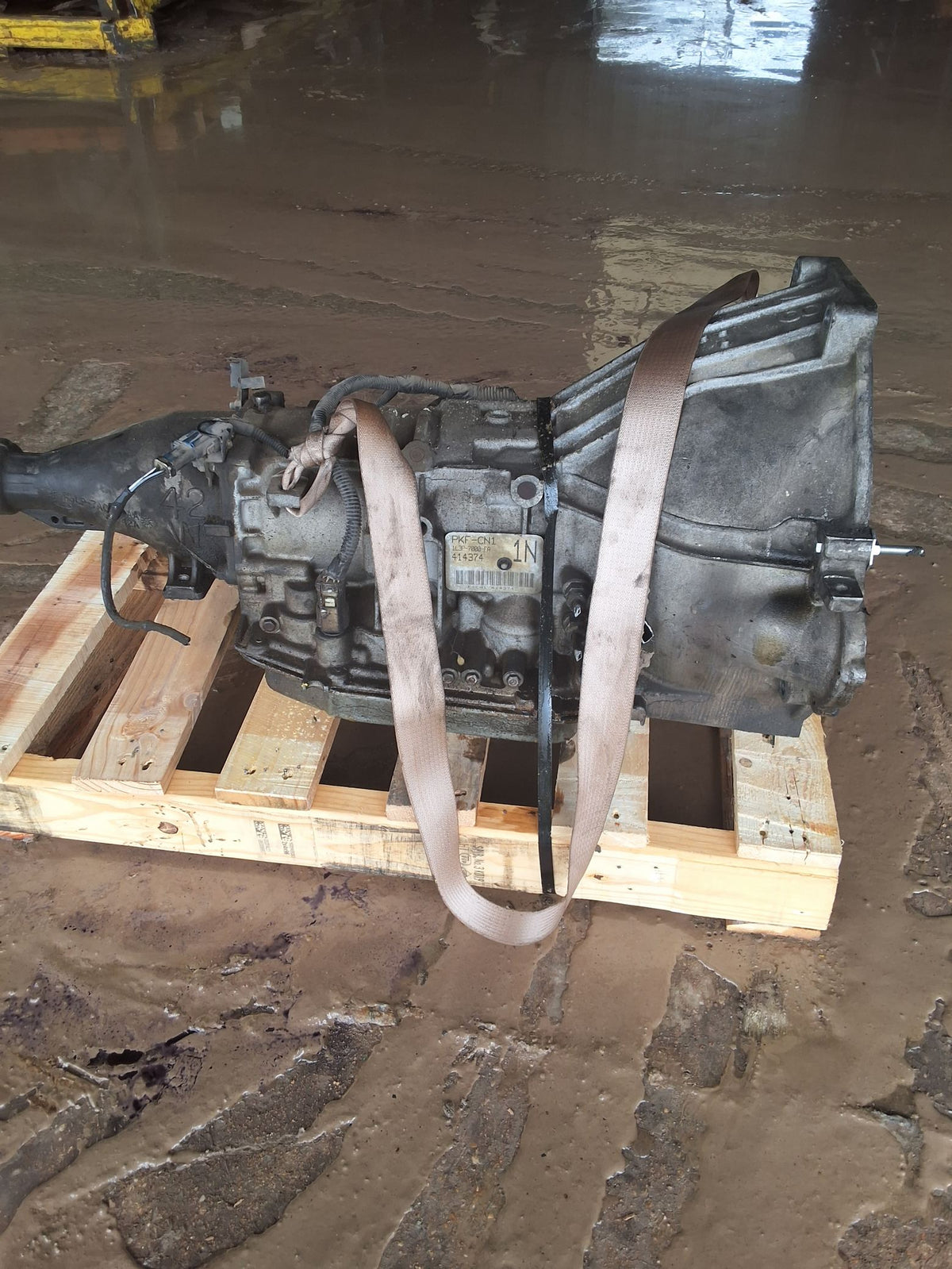 2001-2004 Ford F-150 4-speed Automatic 2WD Transmission main image