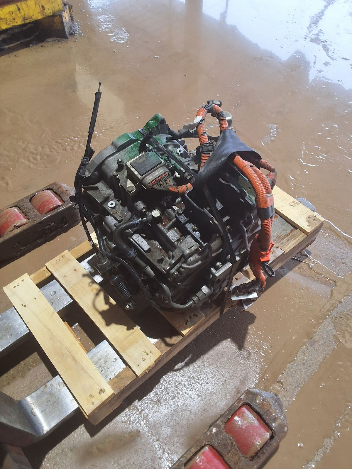 2012-2019 Toyota Prius c CVT FWD Transmission main image