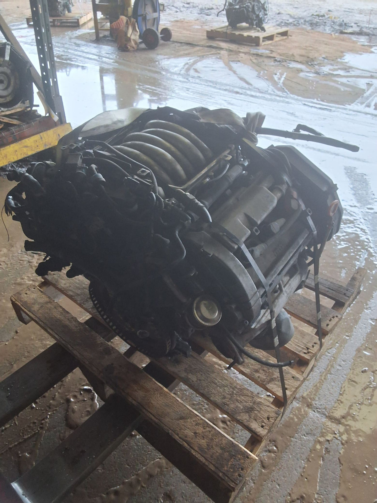 2000-2005 Volkswagen Passat 2.8L Engine main image