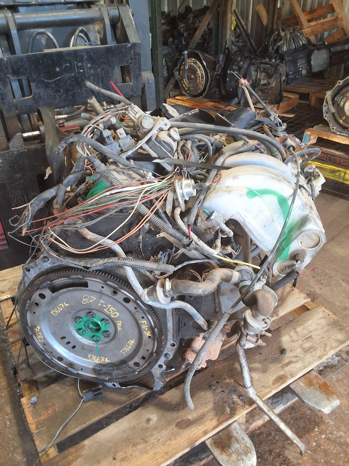 1987-1993 Ford F-150 Series Trucks 5L Engine main image