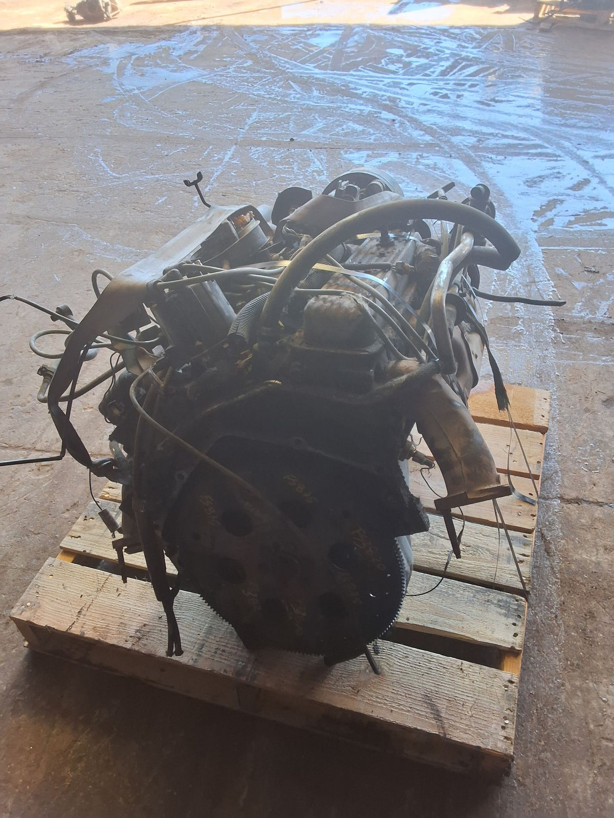 1988-1995 Chevrolet C2500 5.7L Engine main image