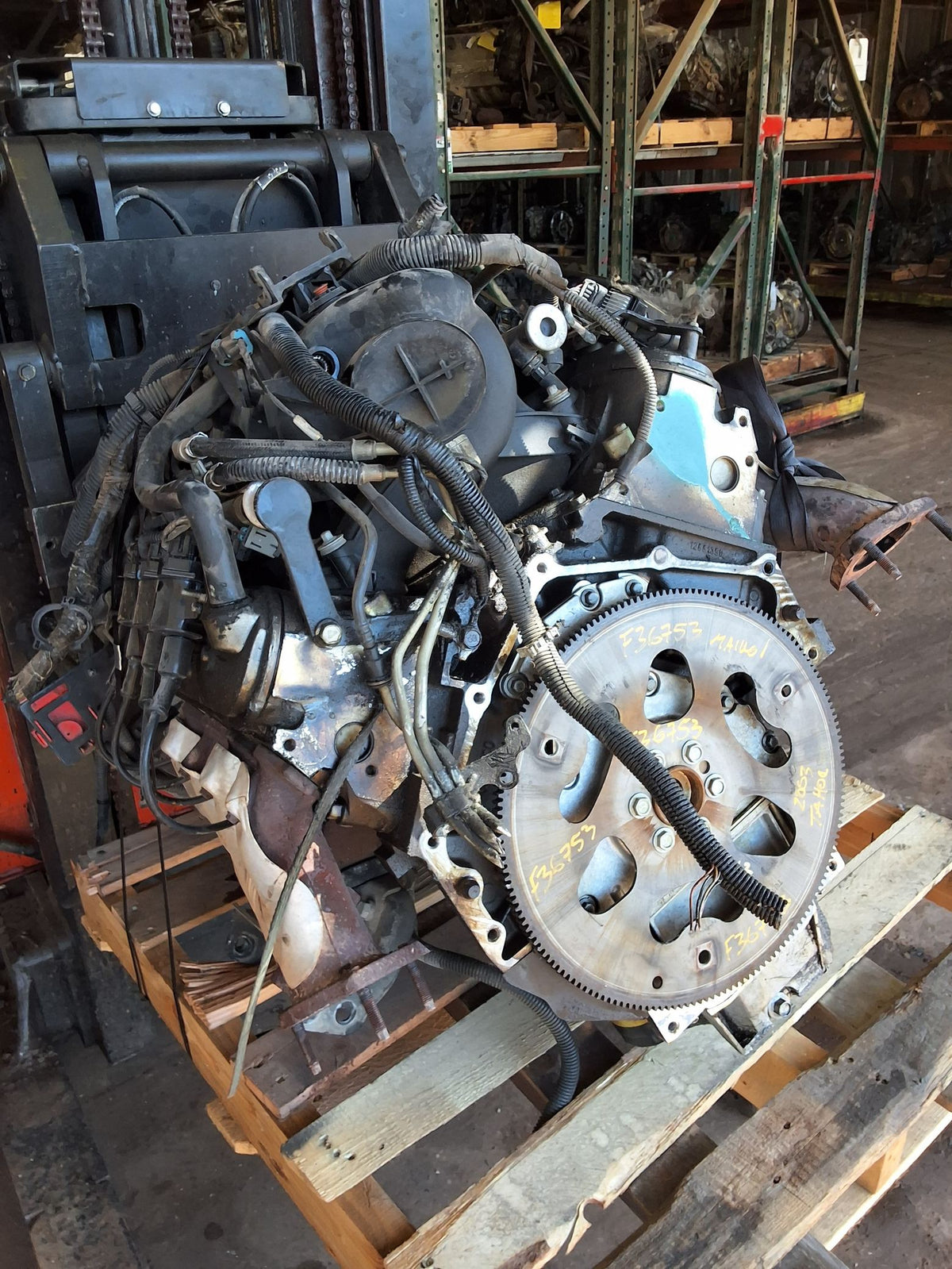 2003-2004 Chevrolet Tahoe 5.3L Engine main image