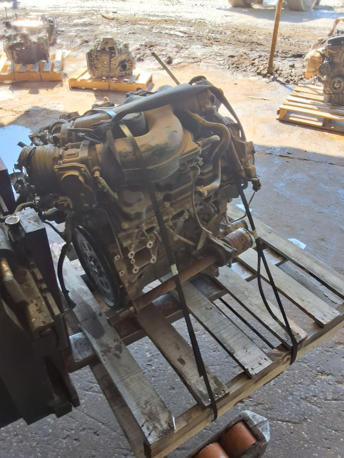 2013 Nissan Pathfinder 3.5L Engine main image