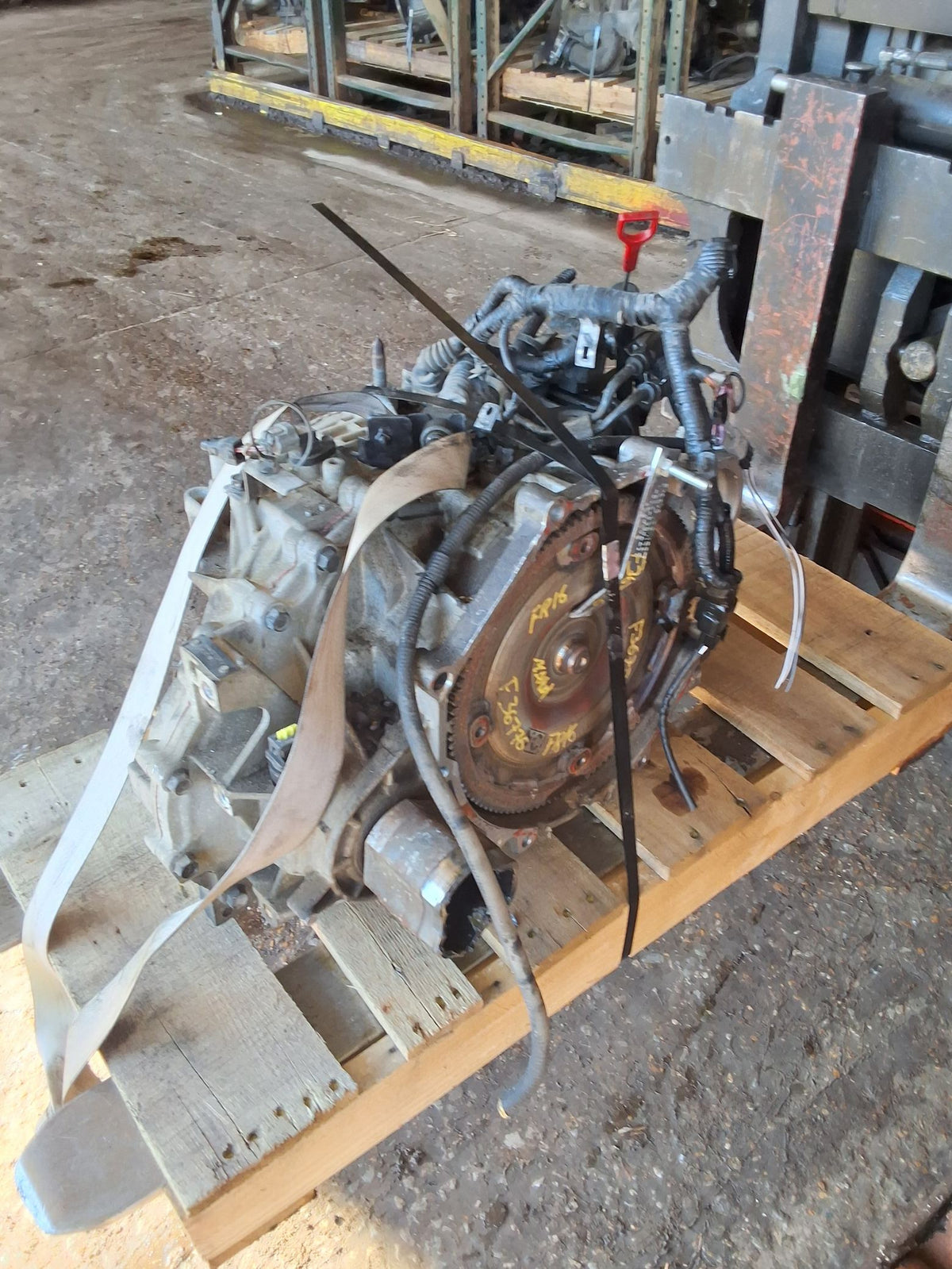 2001-2006 Kia Optima Automatic FWD Transmission main image