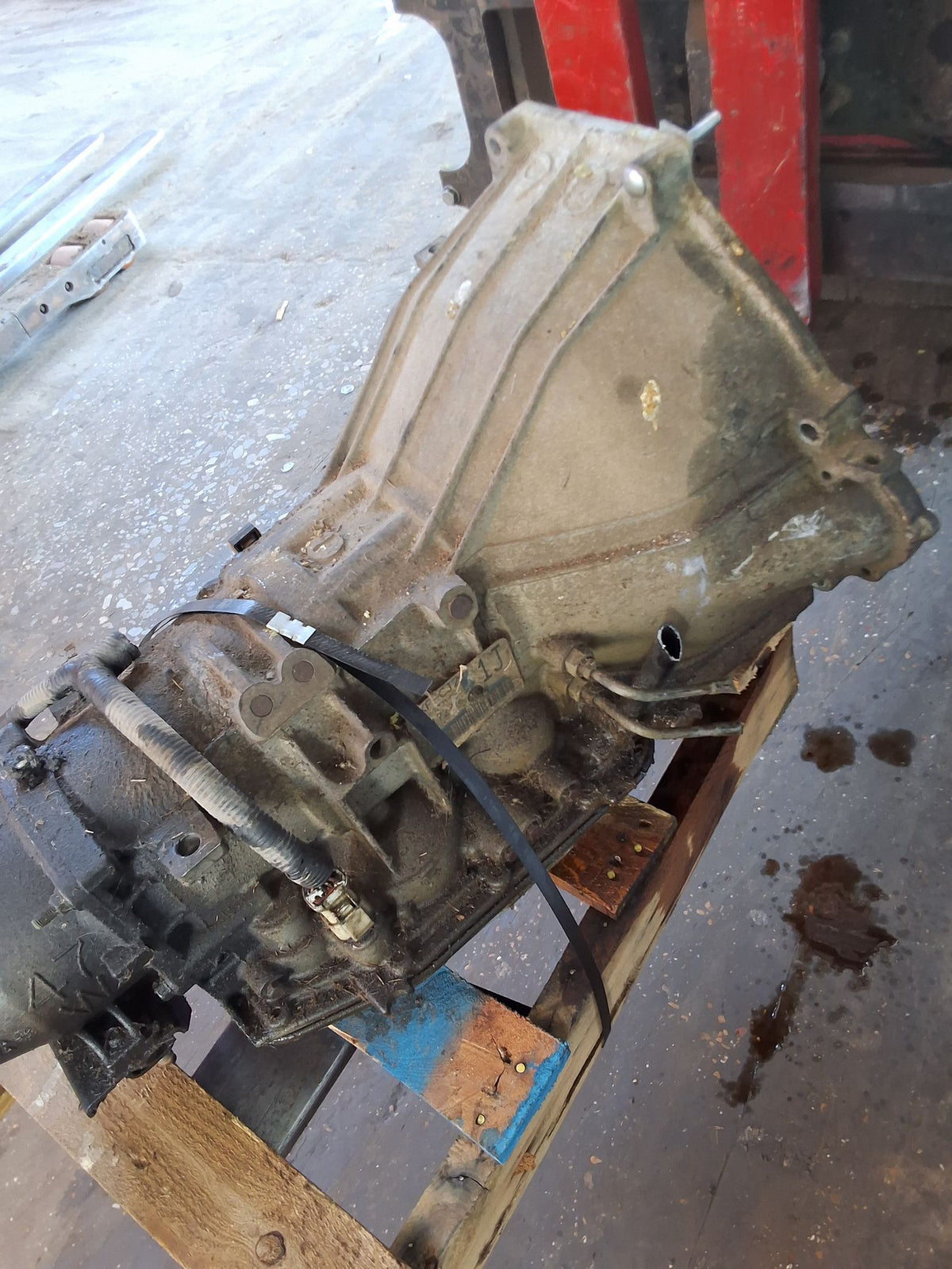2011 Ford E250 Automatic RWD Transmission main image