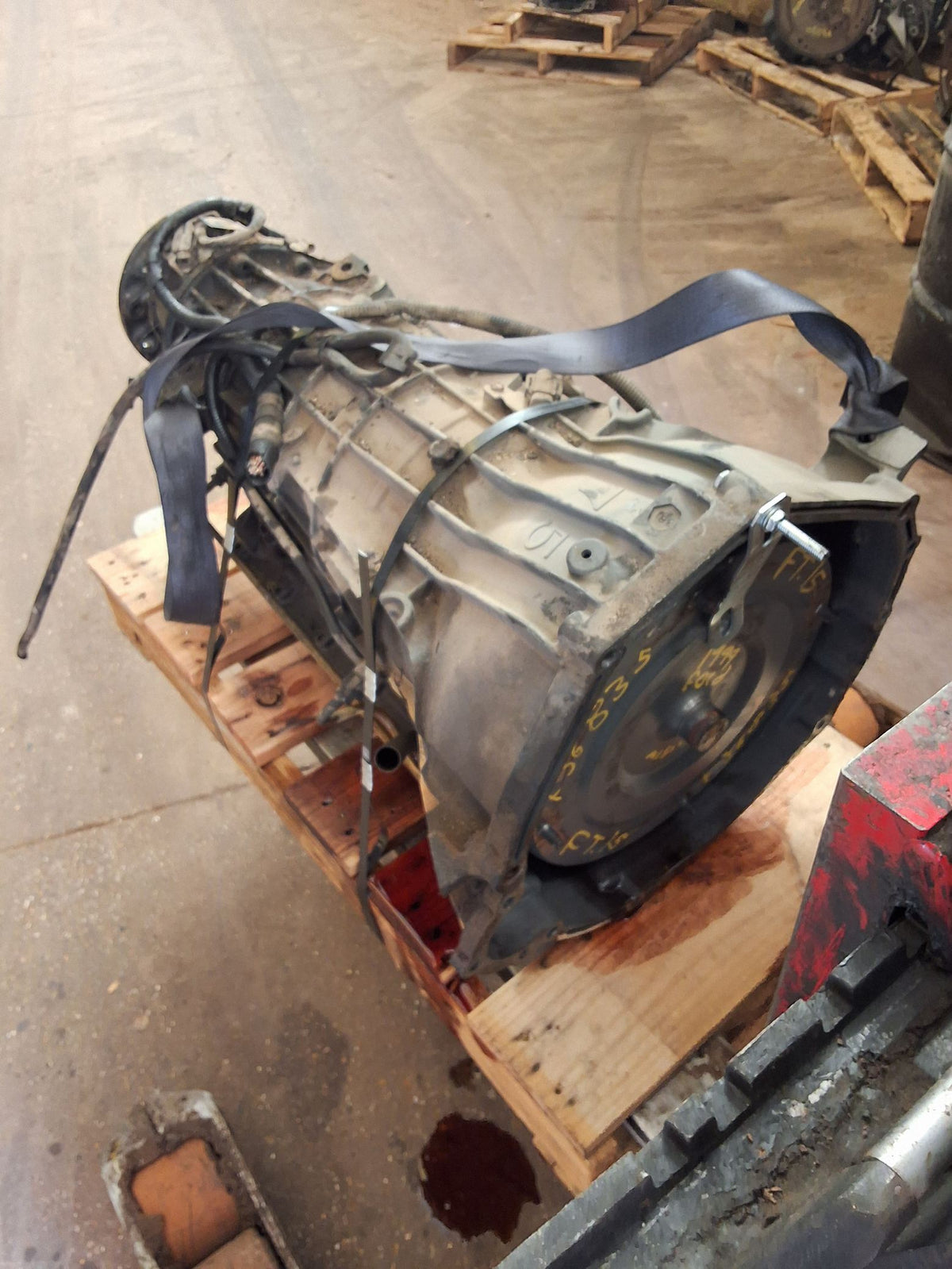1999 Ford Expedition 4-Speed Automatic-4WD 4WD Transmission main image