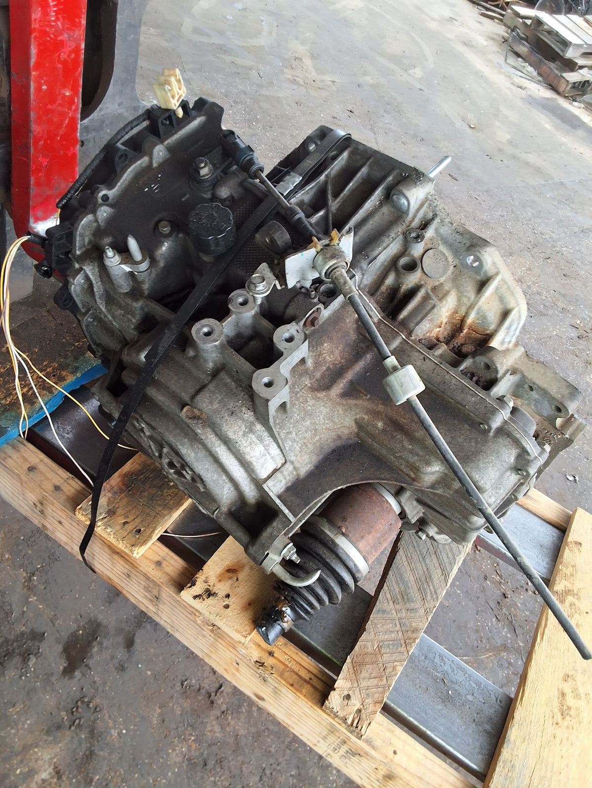 2015 Chevrolet Trax Automatic FWD Transmission main image