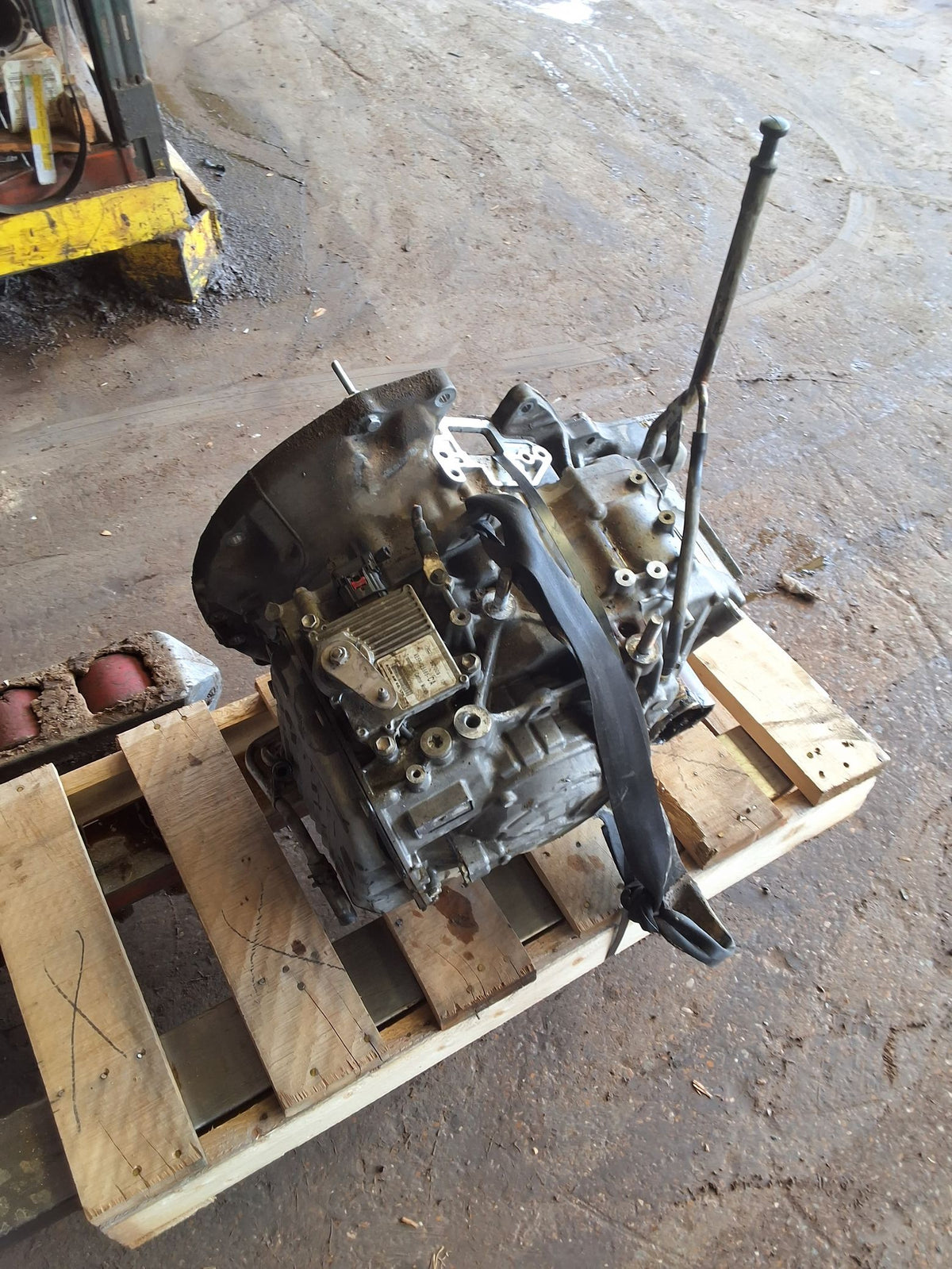 2010-2012 Lincoln MKZ Automatic FWD Transmission main image