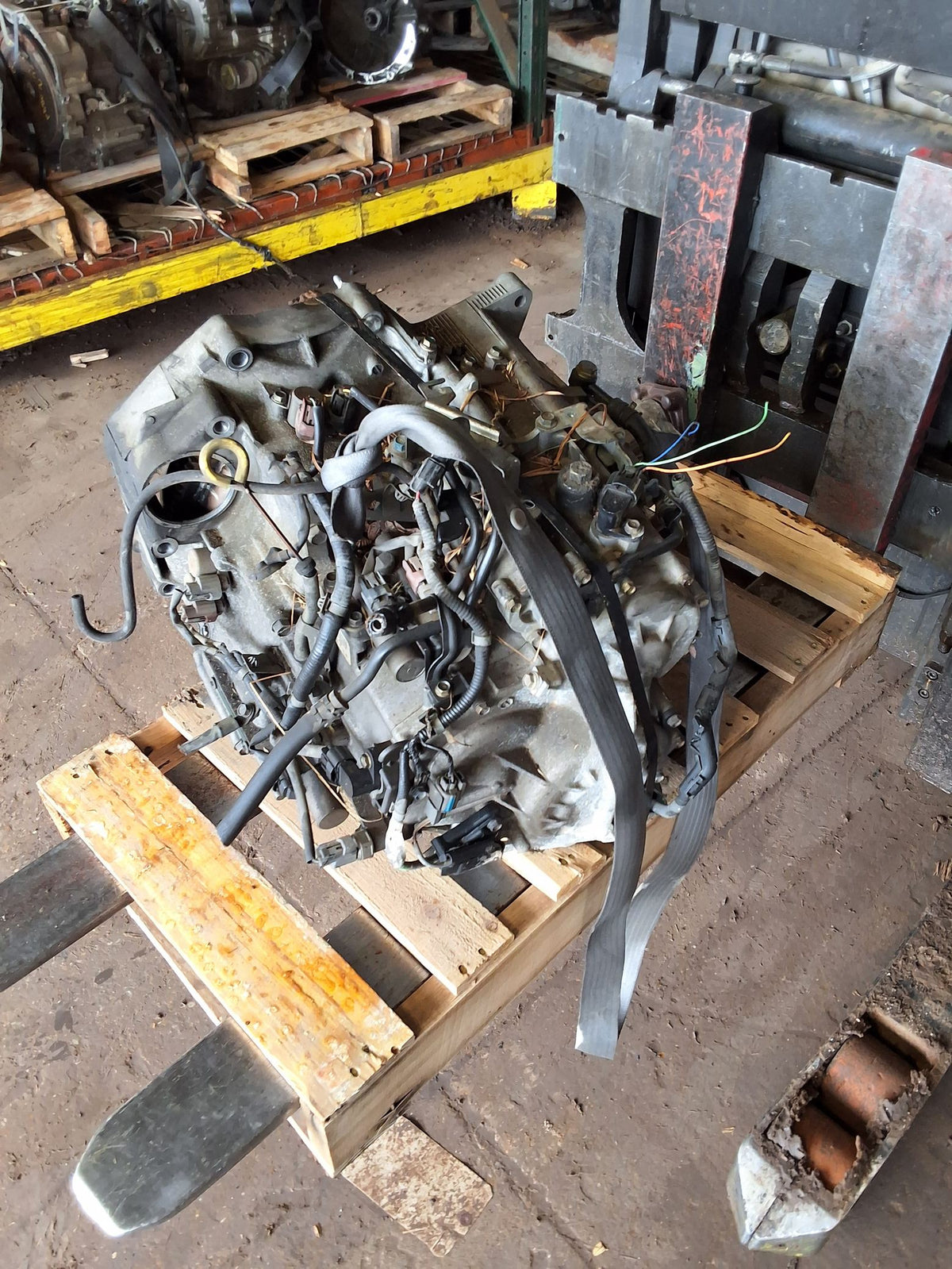2005 Honda Pilot 5-speed Automatic 4WD Transmission main image