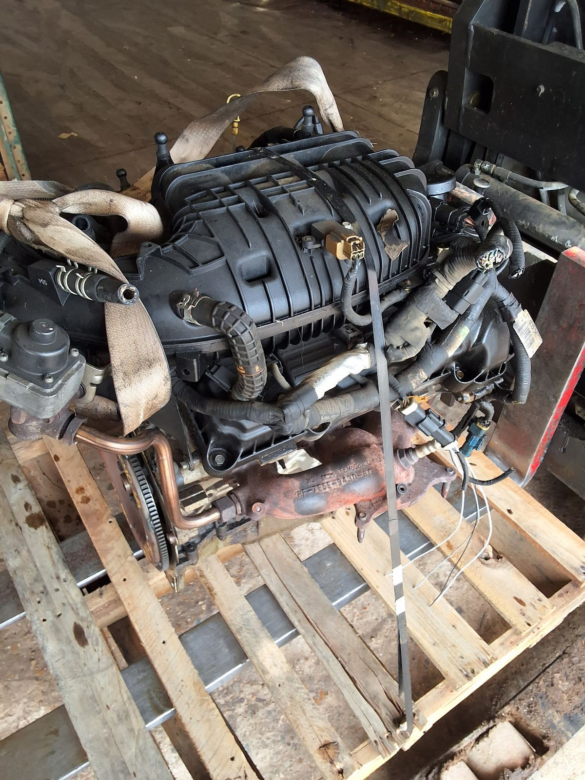 2009-2012 Ford Escape 3L Engine main image