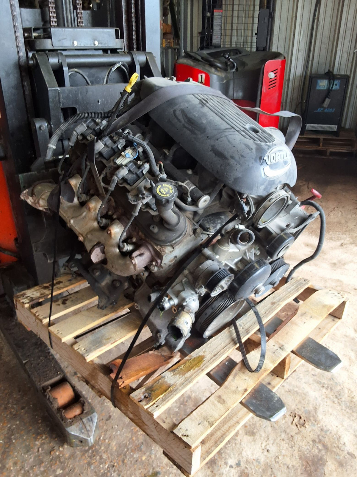 2002 GMC Sierra 1500 5.3L Engine main image