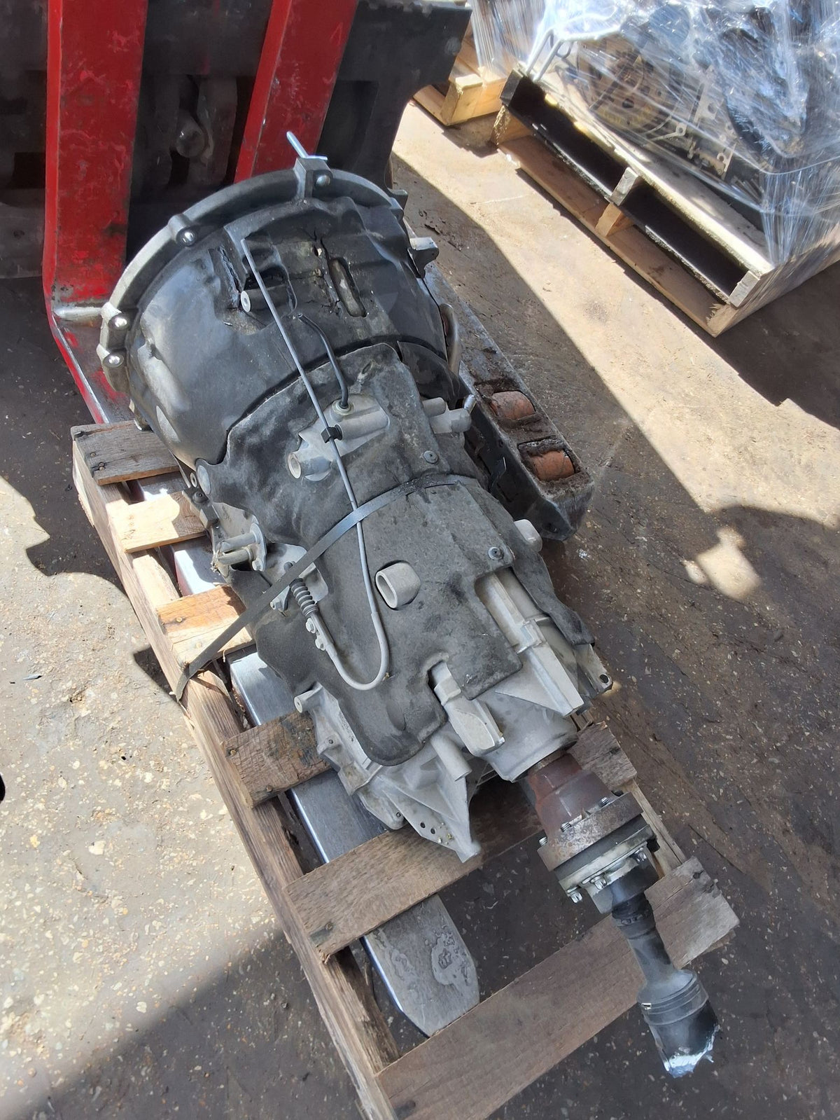 2018-2019 Jaguar XE Automatic RWD Transmission main image