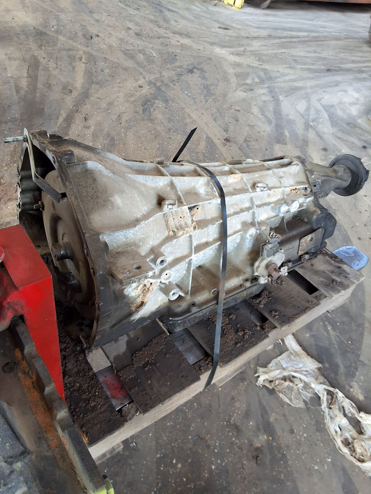 1992-1996 Ford E-350 Automatic RWD Transmission main image
