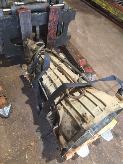 1999-2001 Ford Super Duty F-250 Manual RWD Transmission main image