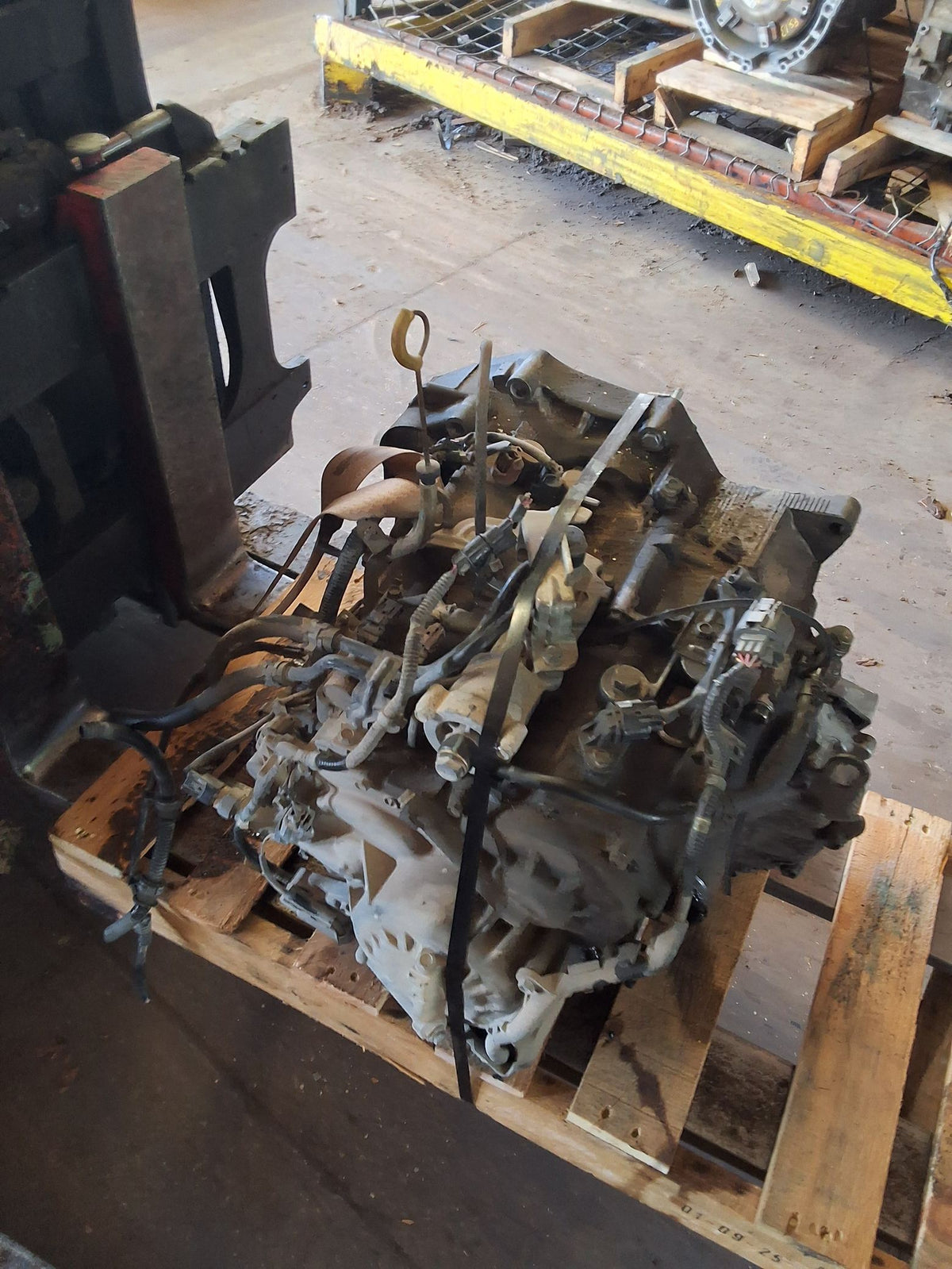 2005-2006 Honda Odyssey 5-speed Automatic FWD Transmission main image