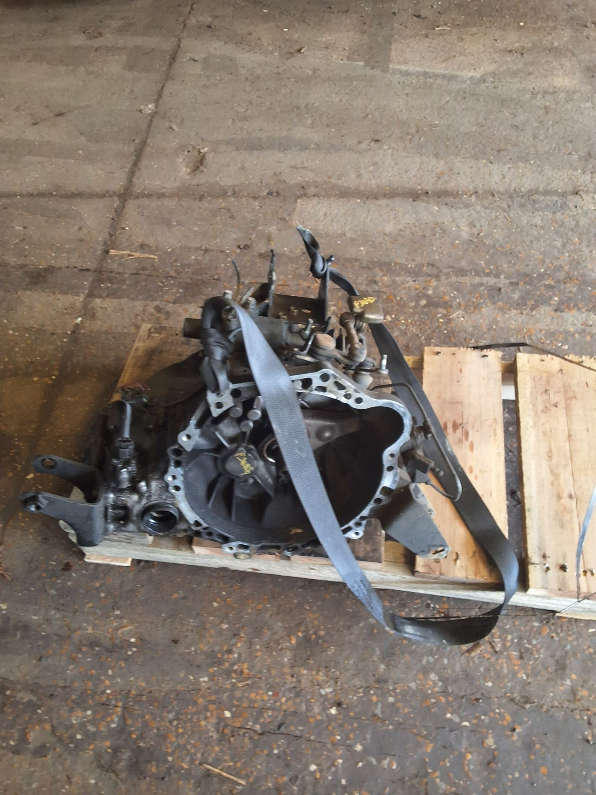 2000-2005 Toyota Celica Manual FWD Transmission main image