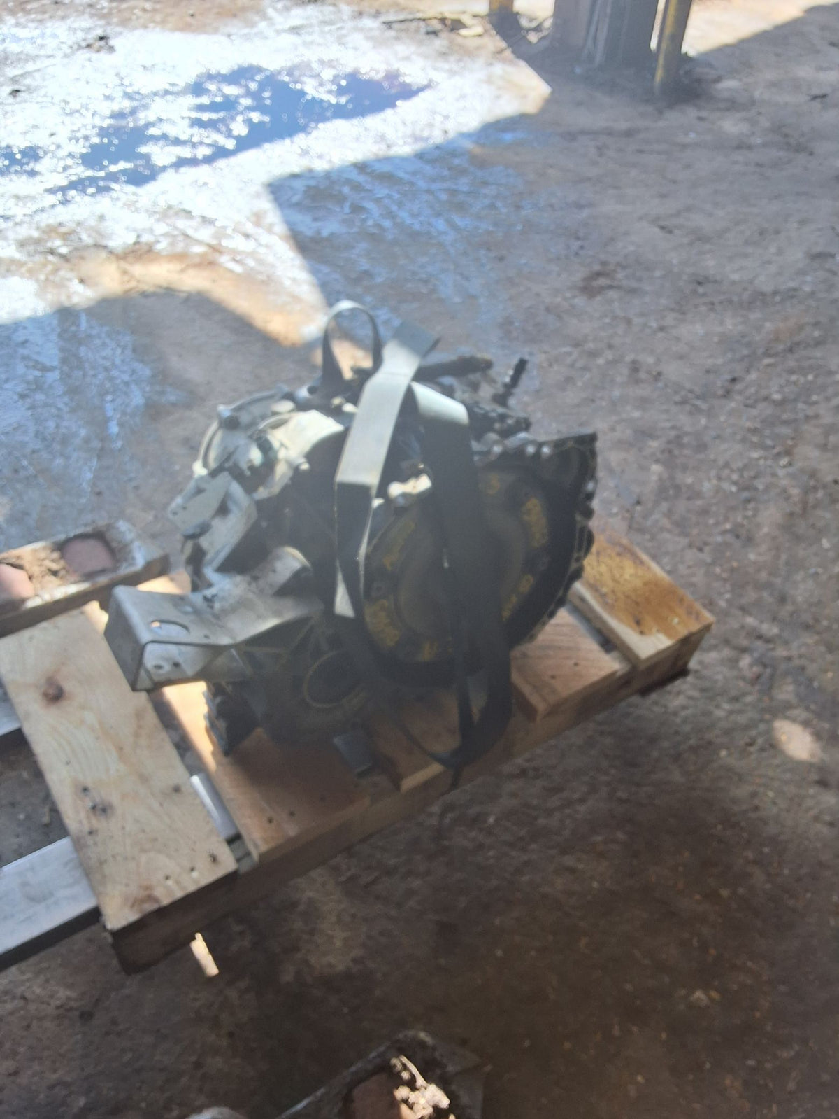 2003-2007 Volvo XC90 5-speed Automatic FWD Transmission main image