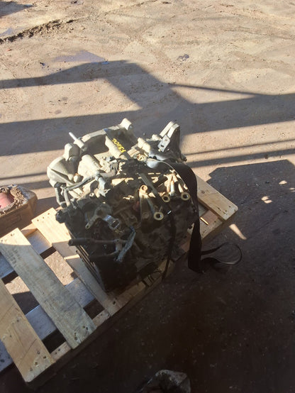 2012-2013 Kia Soul 5-Speed Manual 1.6L L4 DOHC 16V Transmission main image