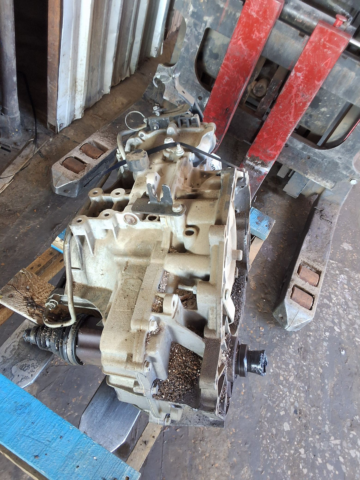 2011 Buick Regal Automatic FWD Transmission main image