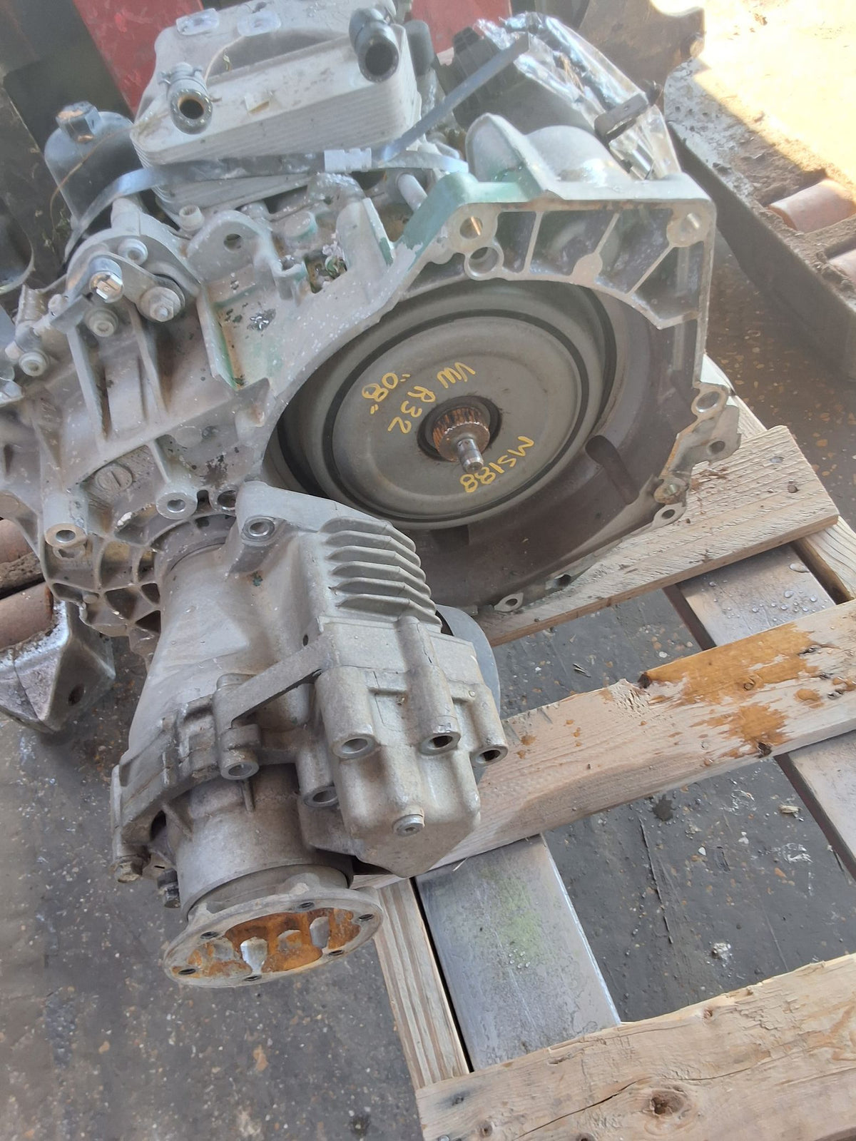 2008-2010 Volkswagen R32 Automatic AWD Transmission main image