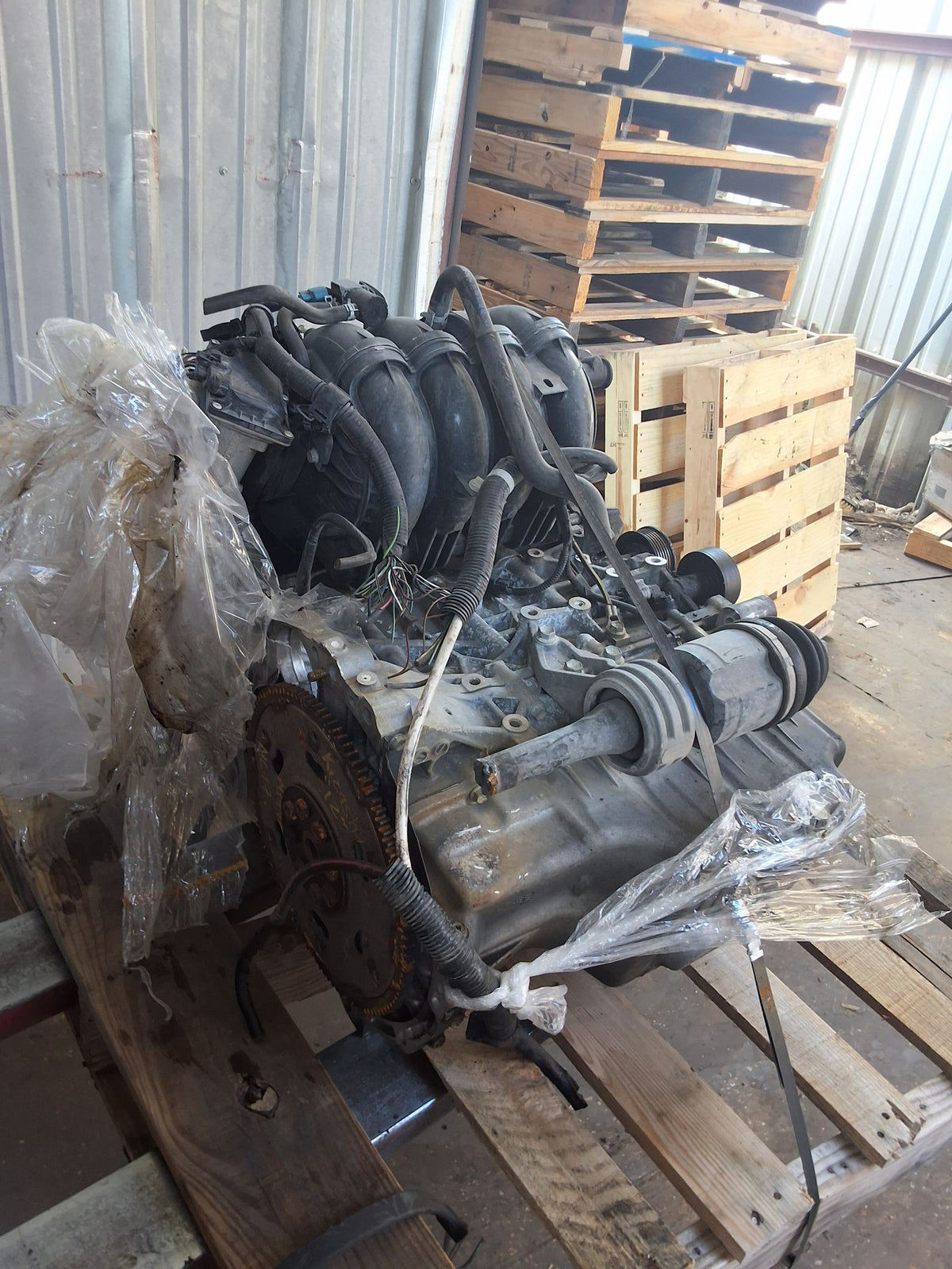 2010-2013 Suzuki Kizashi 2.4 L Engine main image