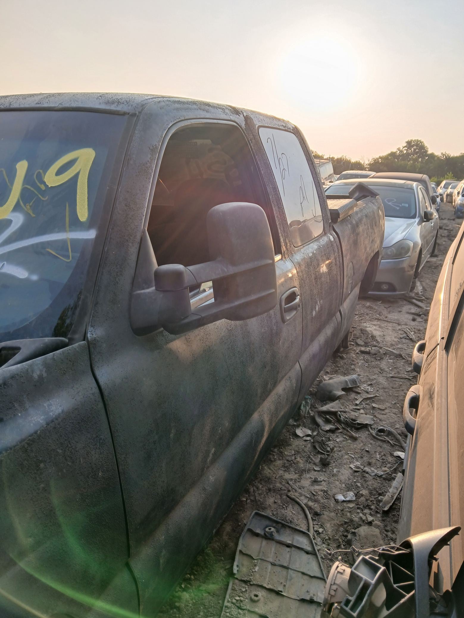 C-Pillar Trim Panel Driver Side 1999 - 2006 Chevrolet Silverado 1500