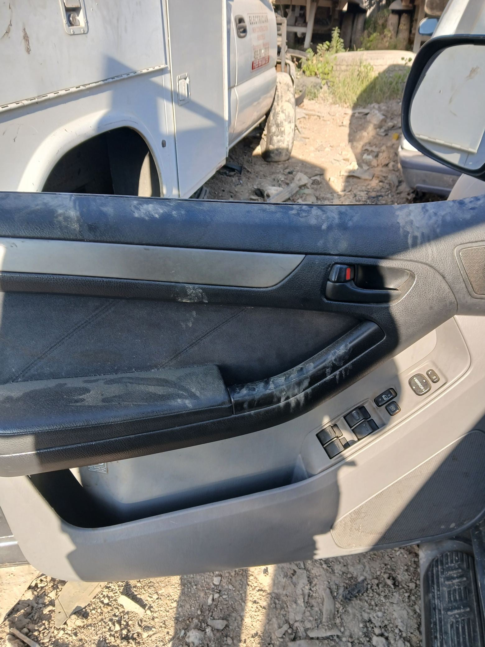 Exterior Door Handle Rear Driver Side 2003 - 2009 Toyota 4Runner