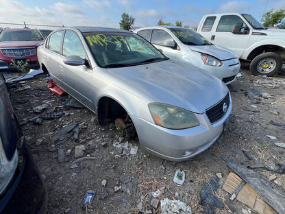 Fender Front Passenger Side 2002 - 2006 Nissan Altima