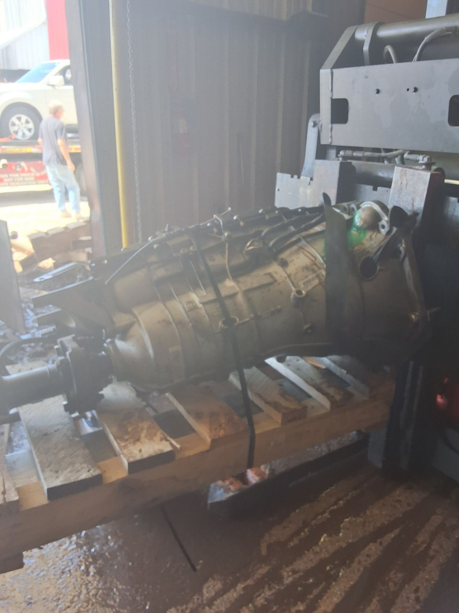 2009-2010 BMW 750I Automatic RWD Transmission