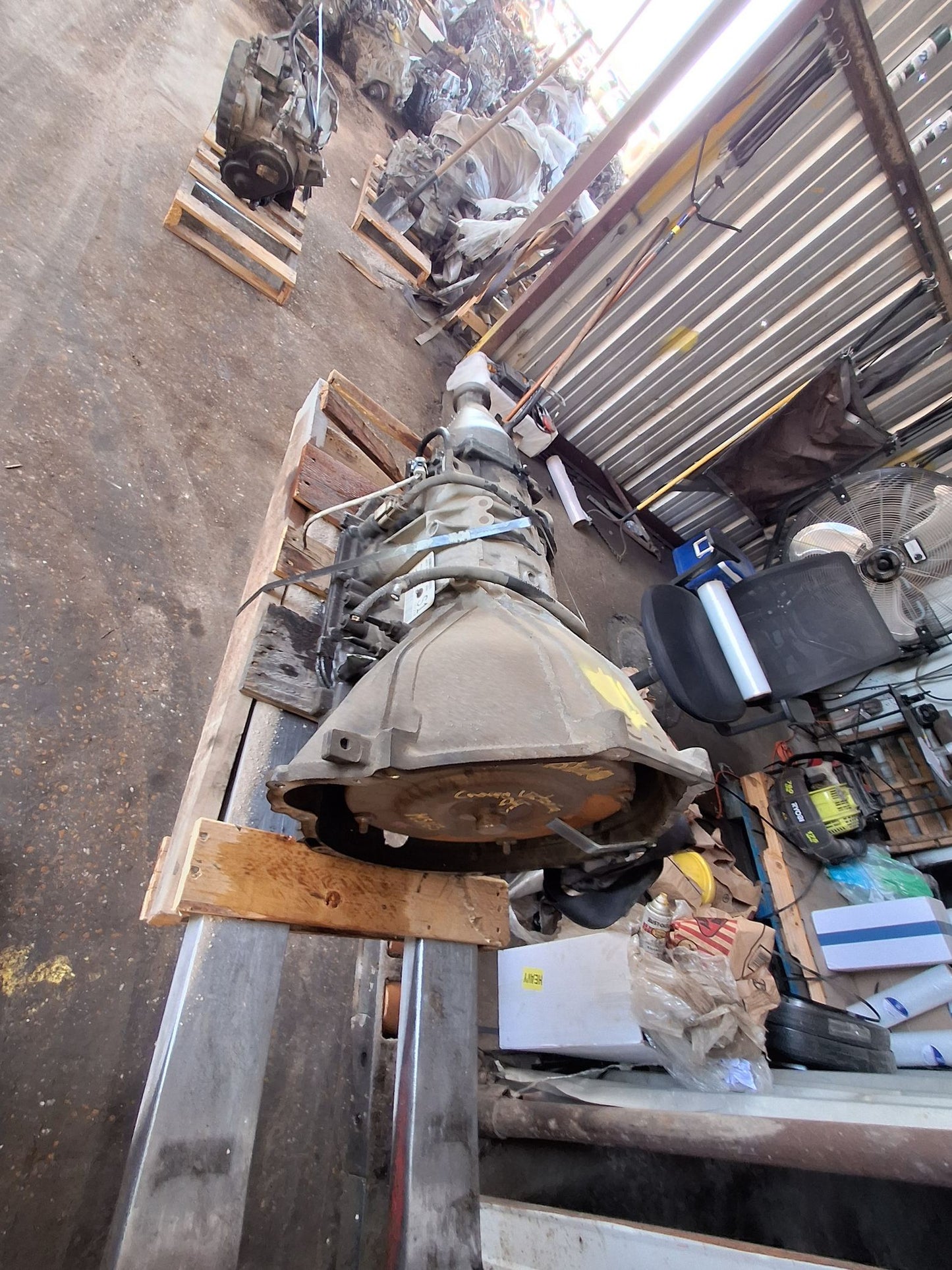 2004 Ford Crown Victoria Automatic - C - FWD RWD Transmission