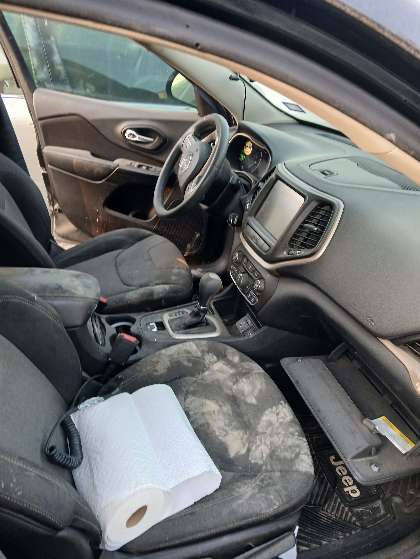 Headlight Driver Side 2014 - 2023 Jeep Cherokee
