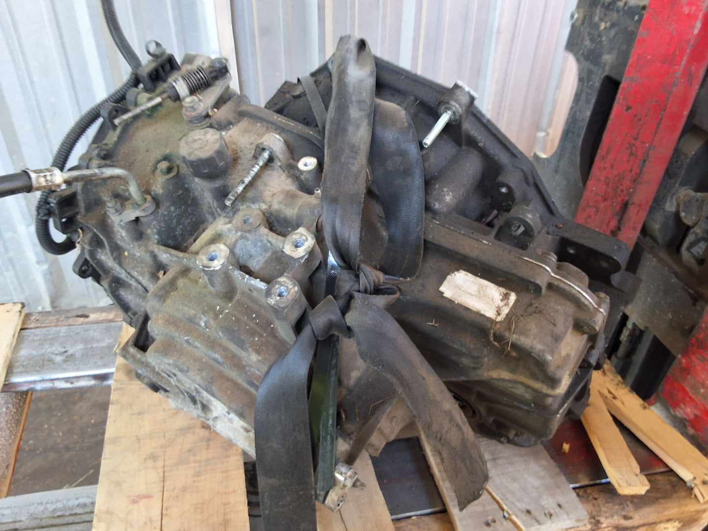 1998 Chevrolet Blazer AT, 4x2 8th digit) Transmission