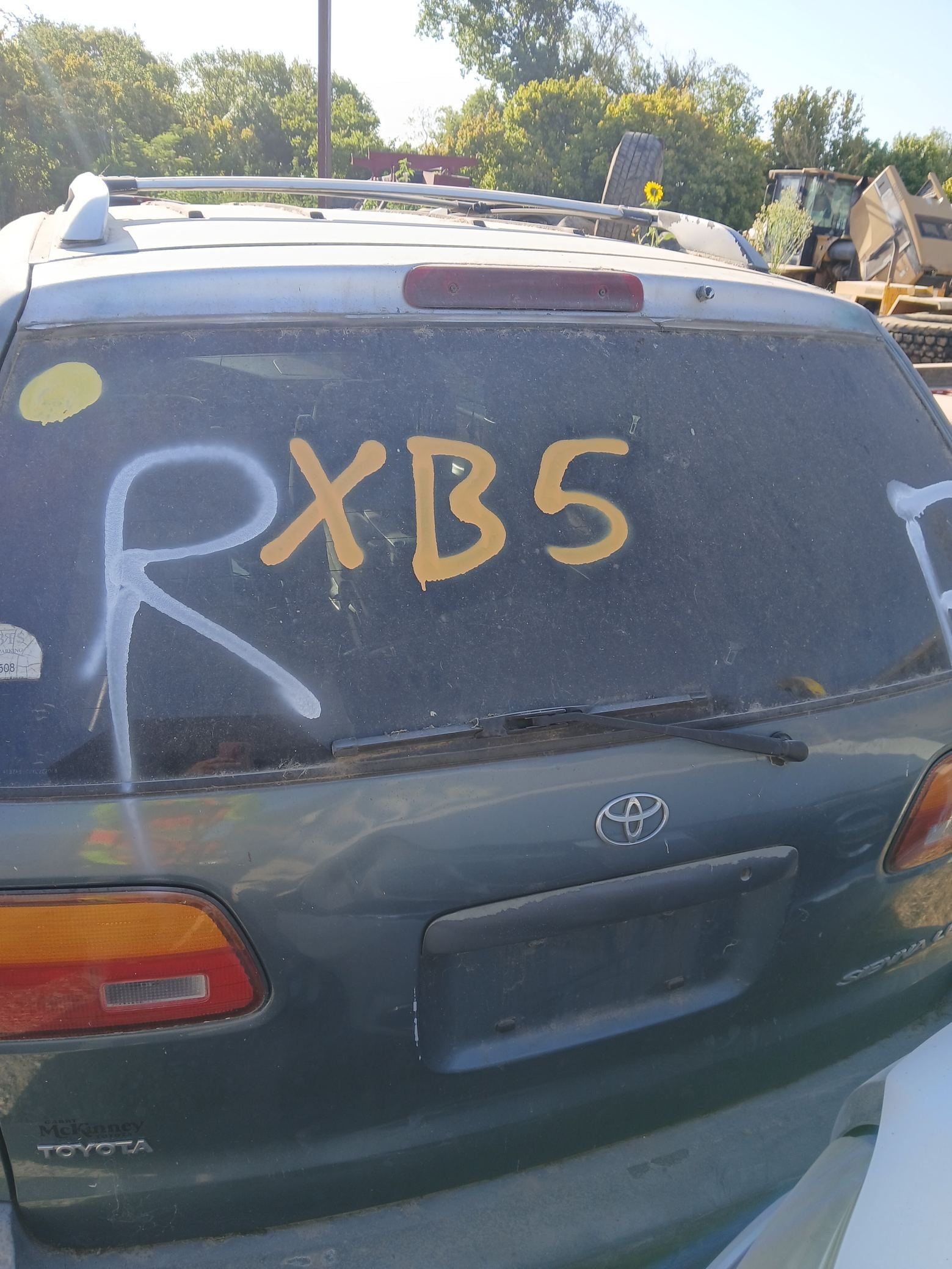 Seat Assembly Second Row Passenger Side 1998 - 2003 Toyota Sienna