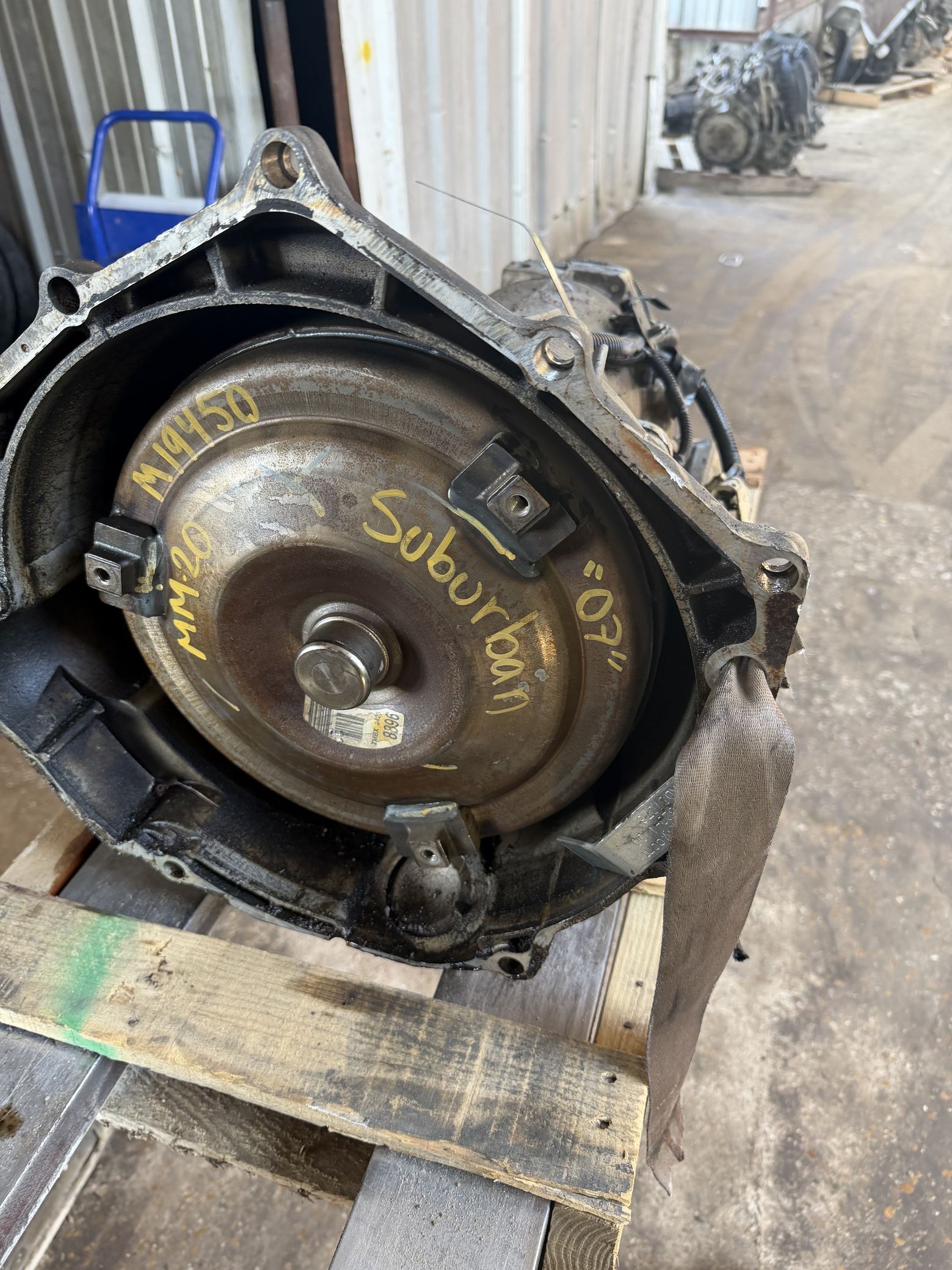 2007 Chevrolet Suburban AT, 5.3L, 4x2 opt LY5) Transmission