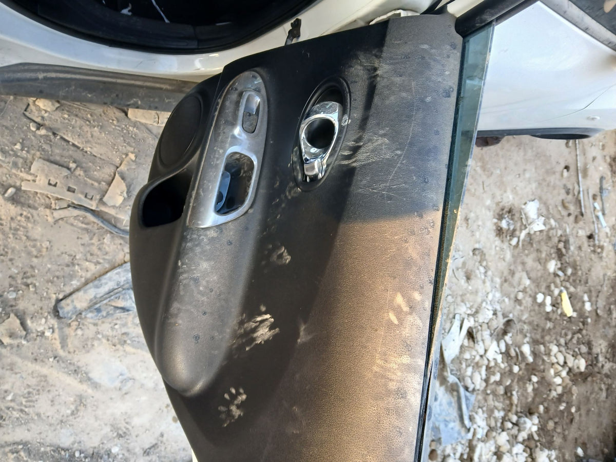 Windshield 2011 - 2017 Nissan Juke