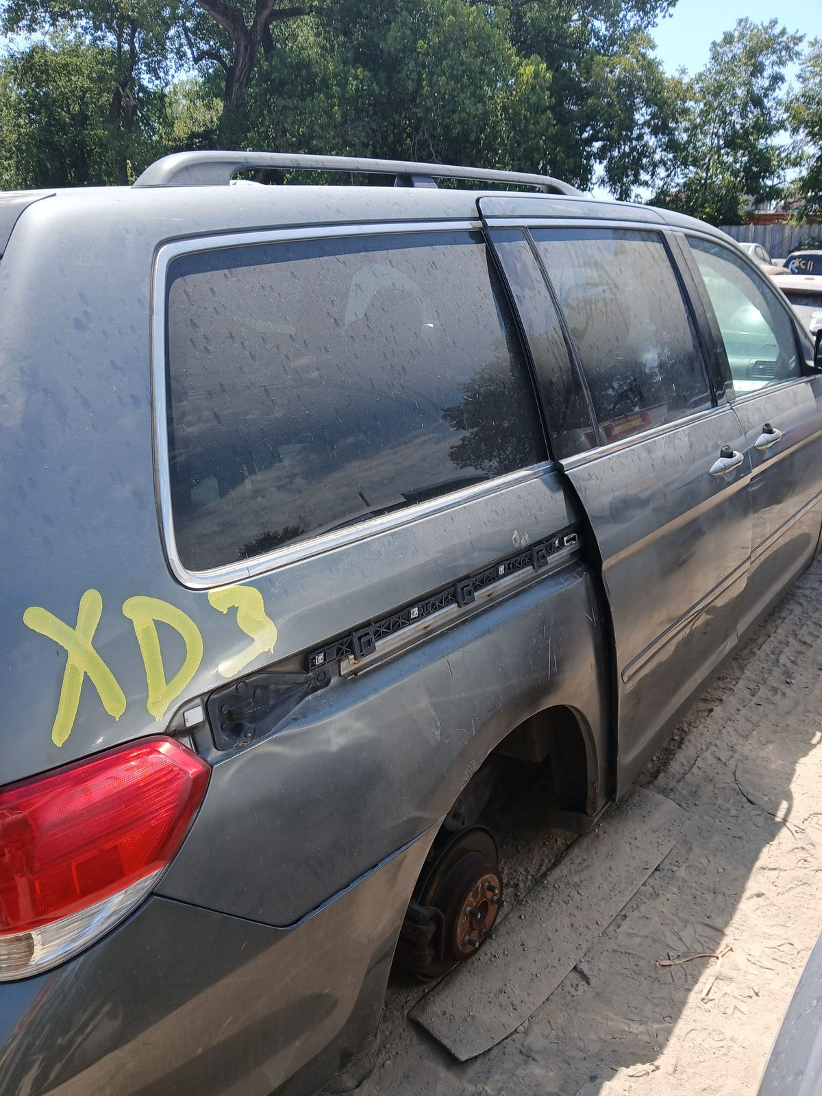 Steering Knuckle Front Passenger Side 2005 - 2010 Honda Odyssey