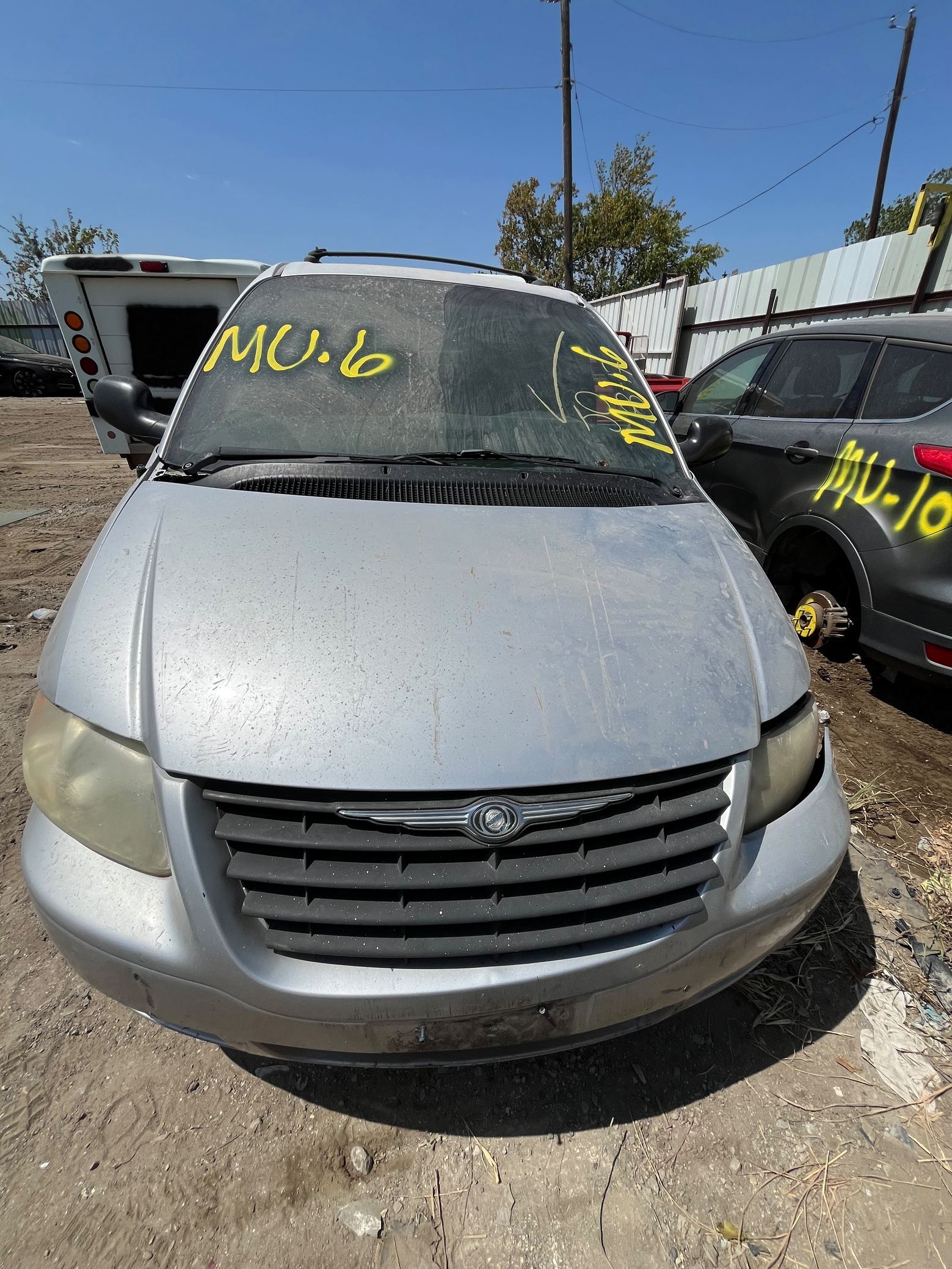Door Trim Panel Front Passenger Side 2001 - 2007 Chrysler Town and Country