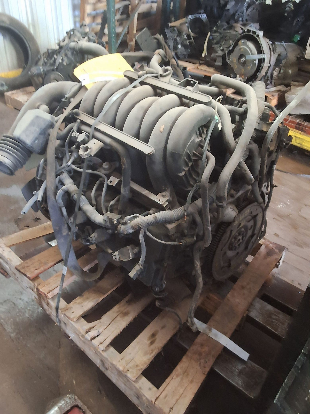 2004-2006 Nissan Armada 5.6L Engine