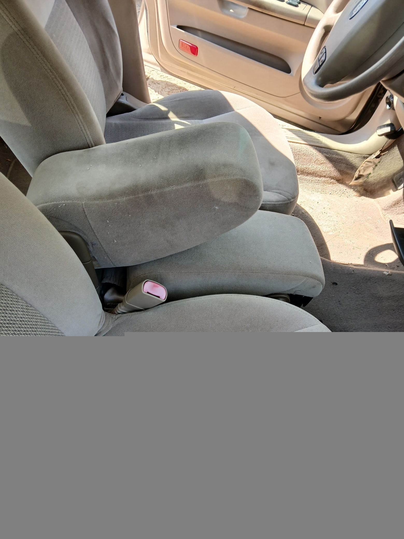 Rocker Molding Driver Side 2000 - 2007 Ford Taurus
